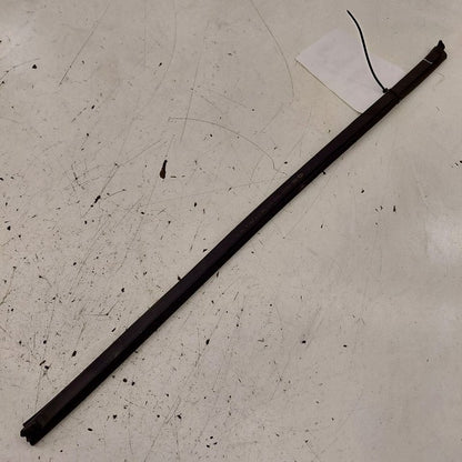 Kia Sportage Right Front Weather Strip Interior  2020 2021 2022