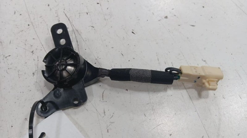 Lexus LS460 Tweeter Right Passenger Tweeter Speaker  2007 2008 2009 OE