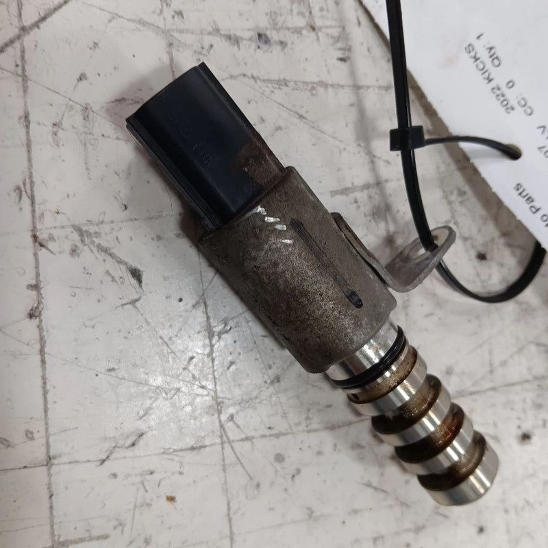 Nissan Kicks Variable Timing Gear Oil Control Valve Solenoid Cylinder 