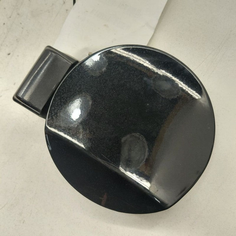 Hyundai Veloster Fuel Filler Door Gas Cap Cover Lid  2017 2016 2015 20