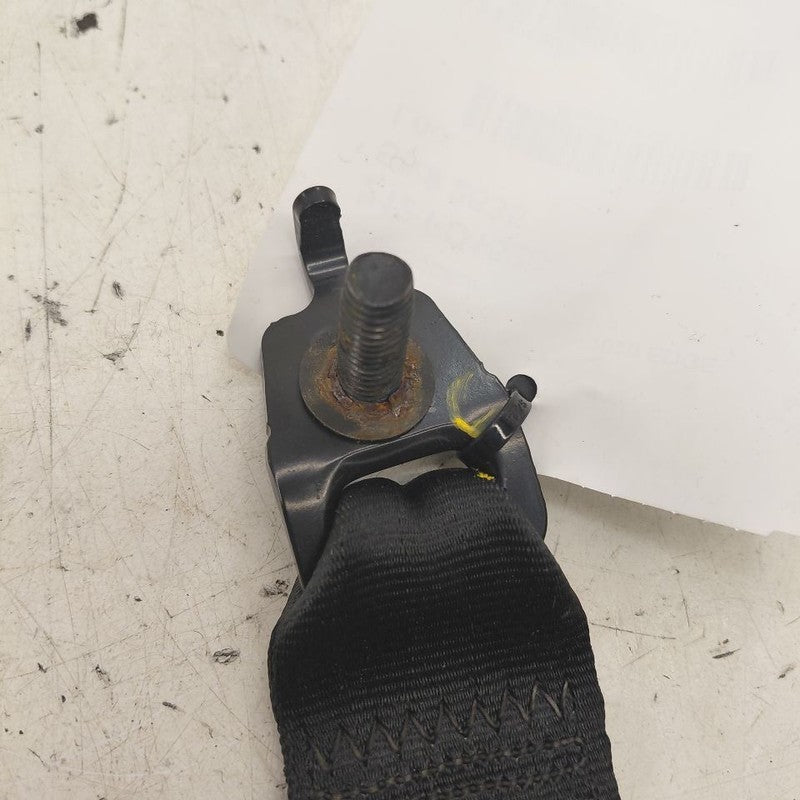 Ford Edge Center Rear Back Seat Belt Buckle Latch  2019 2020 2021 2022