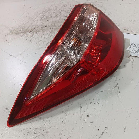 Driver Left Tail Light Brake Lamp Sedan Quarter Panel Mounted 17-19 COROLLA