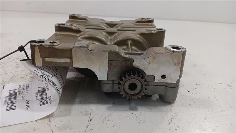 Nissan Rogue Engine Oil Pump  2014 2015 2016 2017 OEM