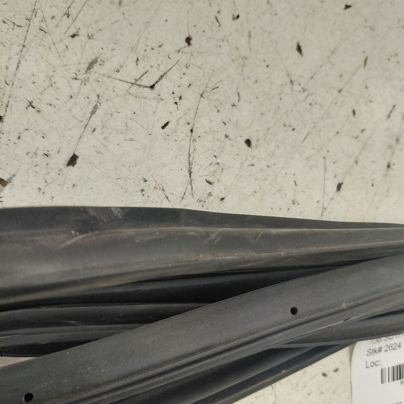 Subaru XV Crosstrek On Door Seal Rubber Left Driver Front  2025 2024