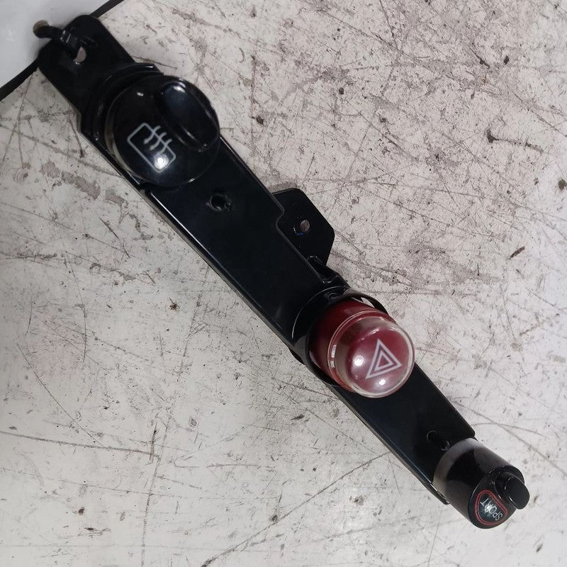 Fiat 500 Hazard Switch 4 Way Flasher Button 2017 2016 2015 2014 2013 2