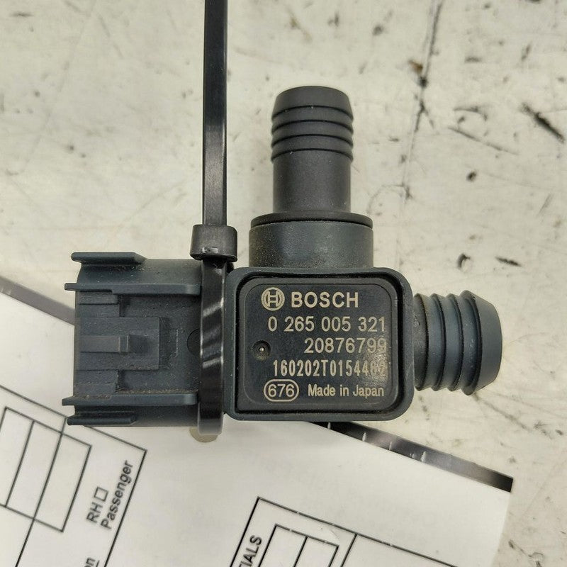 Cadillac CT6 Power Brake Booster Vacuum Sensor {20876799} 2018 2017 20