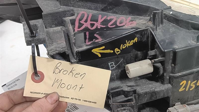 260601NM0C Driver Left Headlight Head light Lamp Sedan Xenon HID Fits 10-13 INFINITI G37