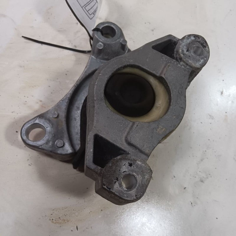 Nissan Altima Engine Motor Mount Left Driver 2.5 2023 2022 2021 2020 2019
