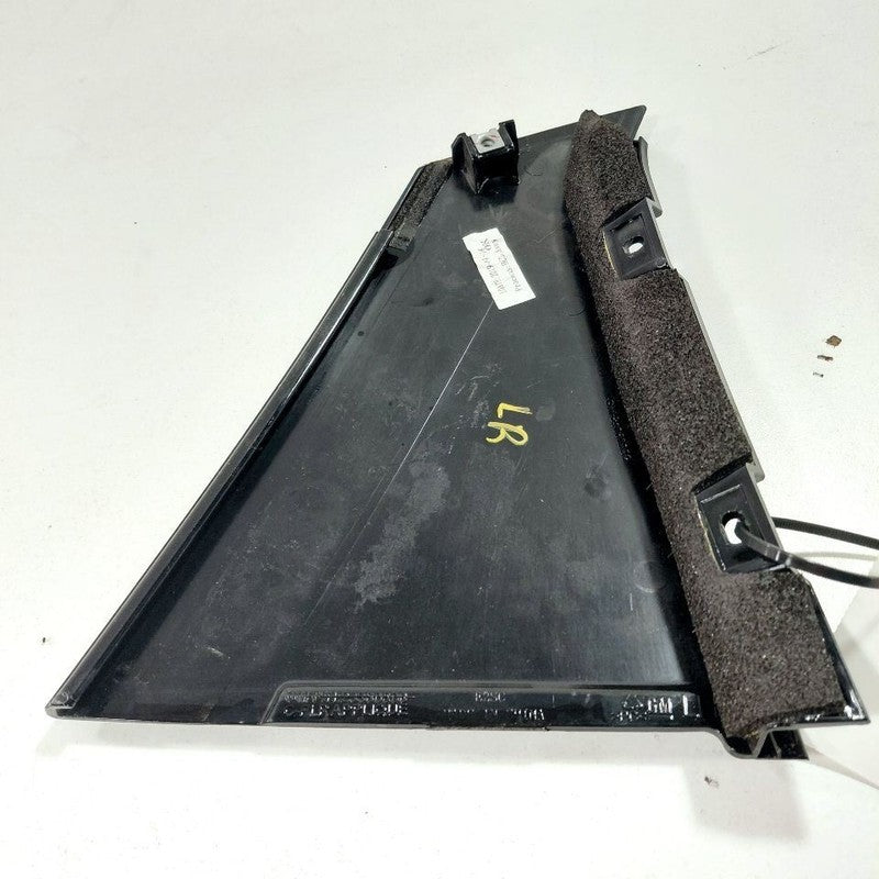 Chevy Malibu Exterior Door Trim Sail Left Rear 2019 2020 2021 2022 OEM