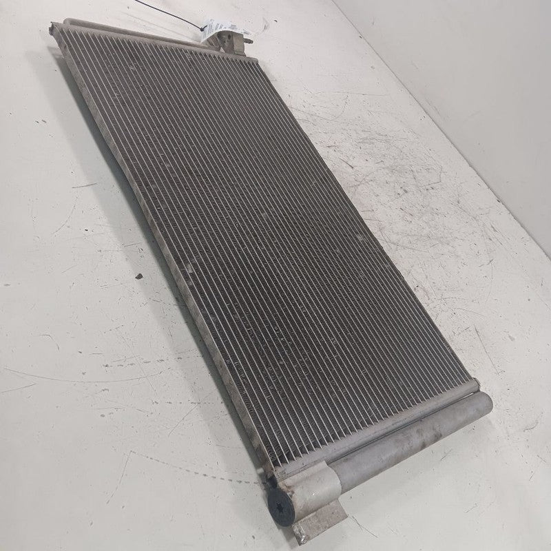 Air Conditioning AC Condenser Electric EV Fits 15-18 Ford Focus OEM