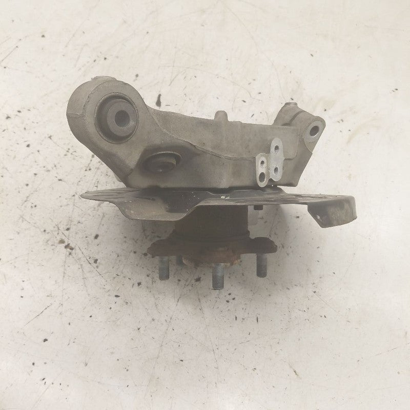 Left Rear Knuckle Stub Bearing Hub US Built Fits 21-25 Nissan Rogue