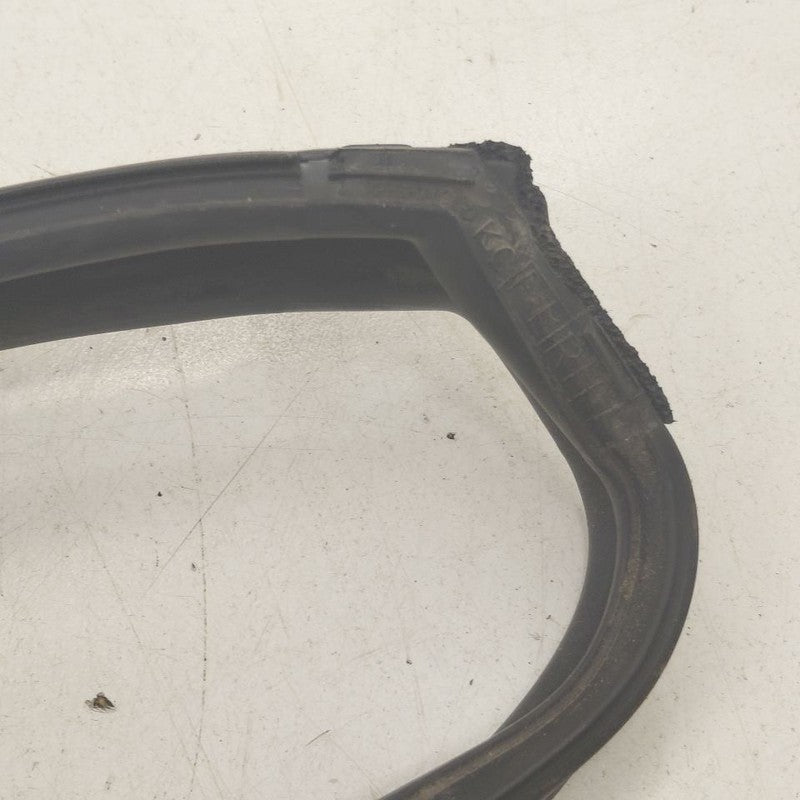 Subaru XV Crosstrek Door Glass Window Seal Rubber Right Passenger Fron