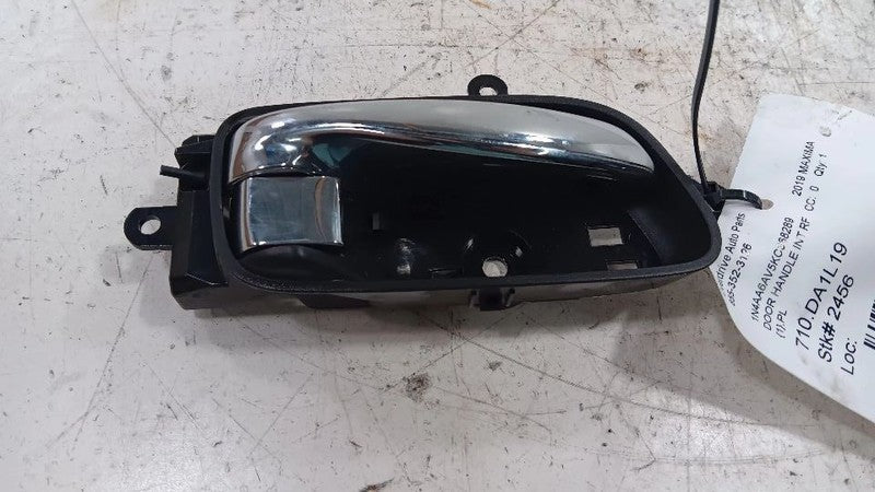 Nissan Maxima Door Handle Right Passenger Front Interior Inside  2018 