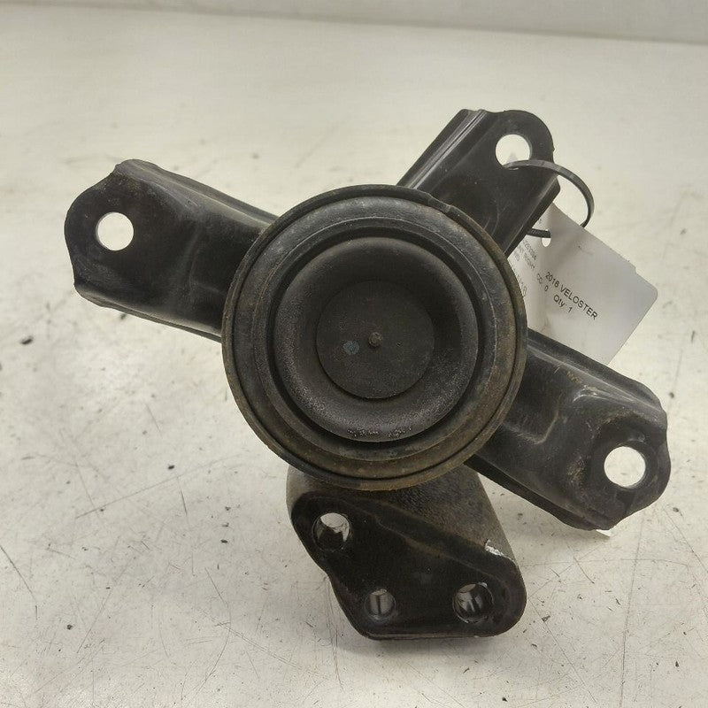 Hyundai Veloster Engine Motor Mount Right Passenger  1.6 2017 2016 201