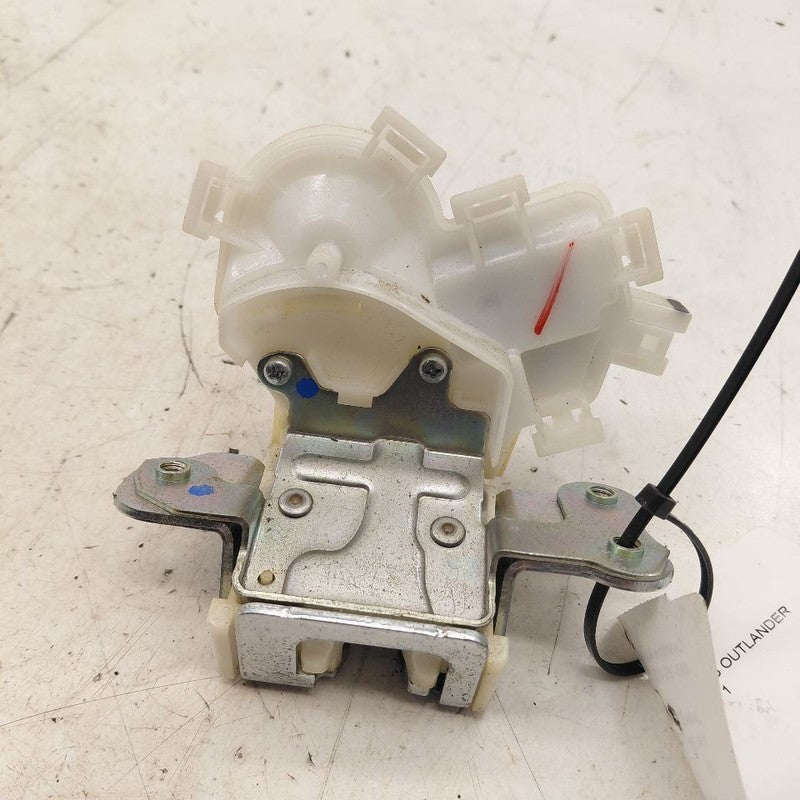 Mitsubishi Outlander   Trunk Latch  2018 2017 2016