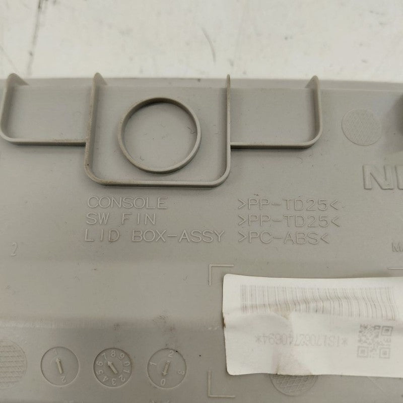 Nissan Maxima Sun Glasses Holder  2018 2017 2016 OEM
