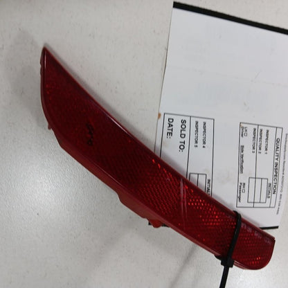 Chrysler 300 Passenger Right Rear Marker Light Lamp  2015 2016 2017 2018 2019