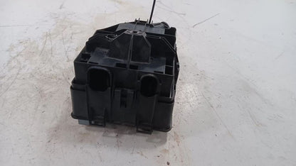 Fuse Box Engine VIN B 8th Digit Opt Luv Fits 15-16 Buick Encore OEM
