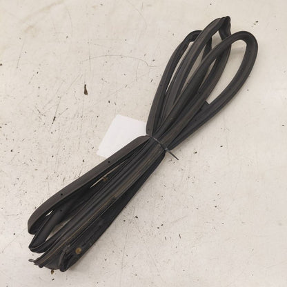 Chevy Trax On Door Seal Rubber Left Driver Rear Back  2022 2021