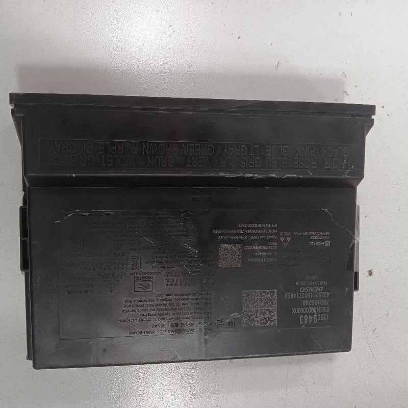 2025 GMC Acadia  BCM Control Module {13559483} OEM