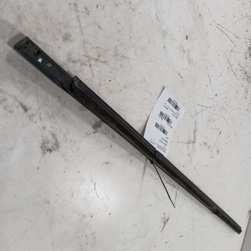 FIAT 500 Door Glass Window Weather Strip Trim Front Right Passenger  2