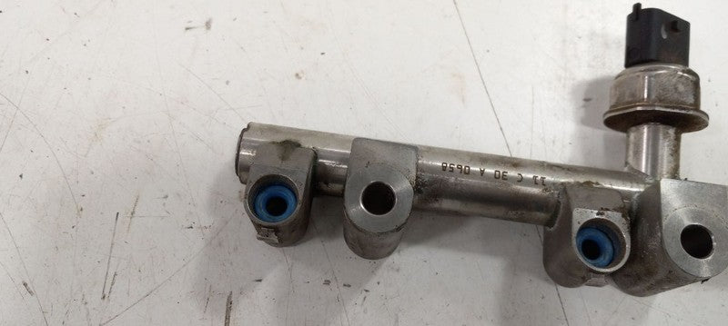 Hyundai Sonata Fuel Rail Injection Injector Mount Bar 2011 2012 2013