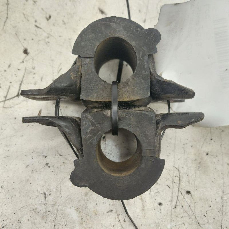 Nissan Murano Rear Sway Bar Bushing Mounting Bracket  2020 2021 2022 2