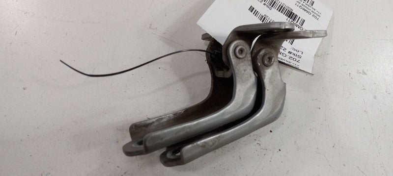 Cadillac SRX Door Hinge Set Right Front Passenger 2011 2012 2013 2014
