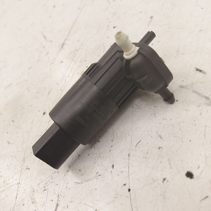 Chevy Trax Windshield Washer Wash Fluid Reservoir Motor Pump Electric 