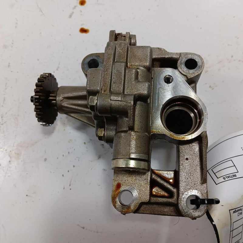 Nissan Versa 1.6 Engine Oil Pump  2023 2022 2021 2020 OEM