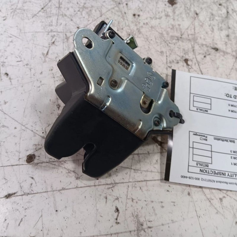Kia Forte Trunk Latch  2015 2016 2017 2018