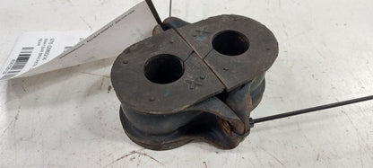 Cadillac SRX Sway Bar Bushing Mounting Bracket 2013 2014 2015 2016