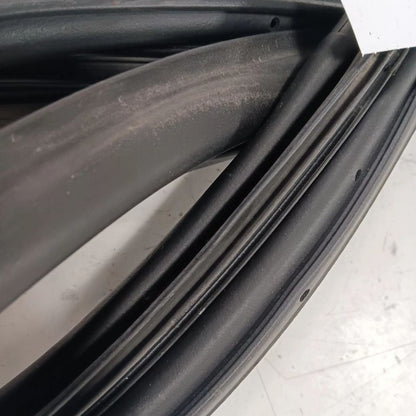 Ford Fiesta On Door Seal Rubber Right Passenger Front  2016 2017 2018 