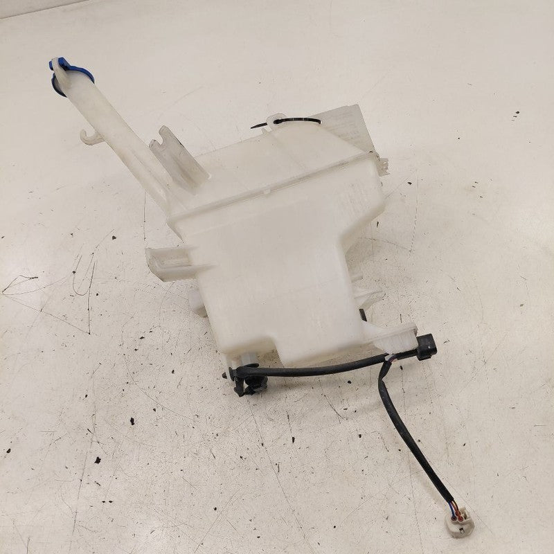 Windshield Washer Fluid Reservoir With Level Sensor 13-17 Hyundai Velo