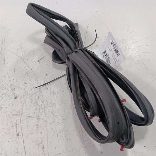 Buick Encore On Door Seal Rubber Left Driver Front  2018 2019 2020
