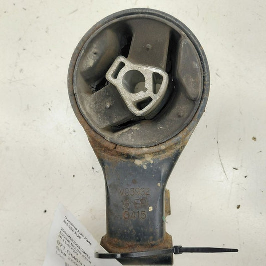 Cadillac XTS Engine Motor Mount Rear Back      3.6 2016 2017 2018