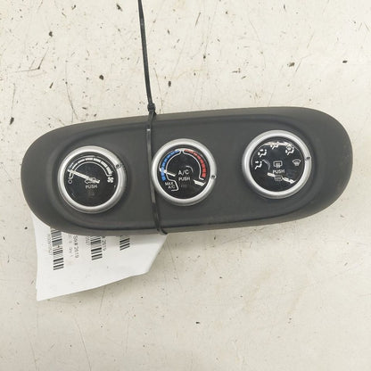 2018 Fiat 500 X Model Temperature Control Heat Heater AC Switch