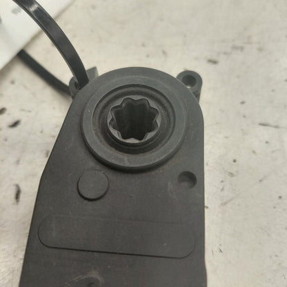 Ford Escape Grill Shutter Actuator {LX6B8476BA} 2020 2021 2022
