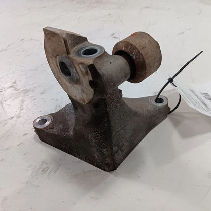 Subaru Outback Legacy Engine Motor Mount Bracket Right Passenger  2018