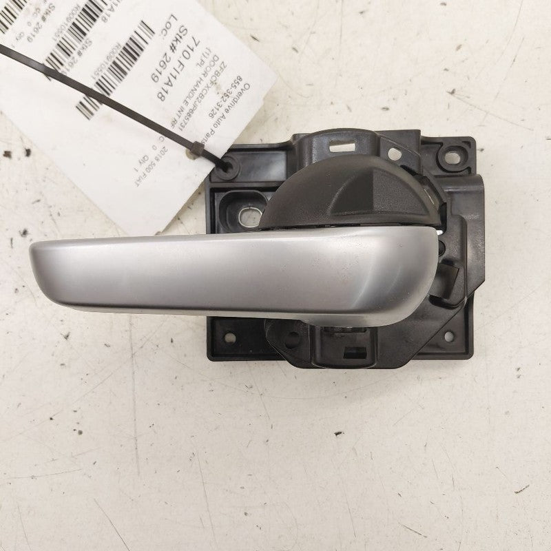 2018 Fiat 500 X Model Door Handle Right Passenger Front Interior Insid