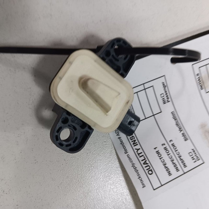 Chrysler 300 Sensor  2015 2016 2017 2018 2019