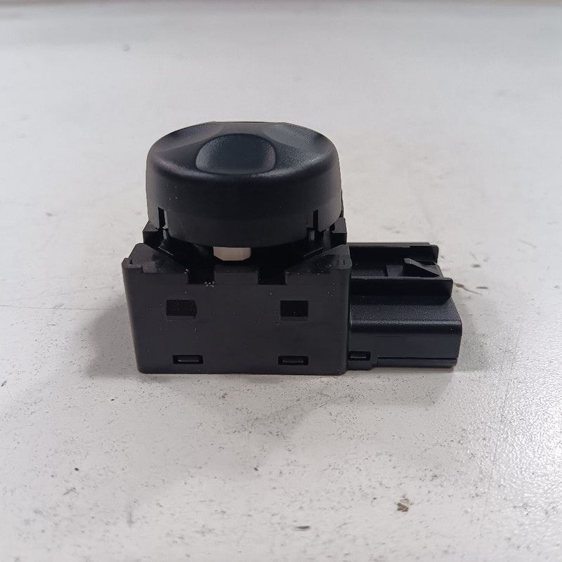 Chrysler 300 Passenger Right Seat Lumbar Switch  2015 2016 2017 2018 2019