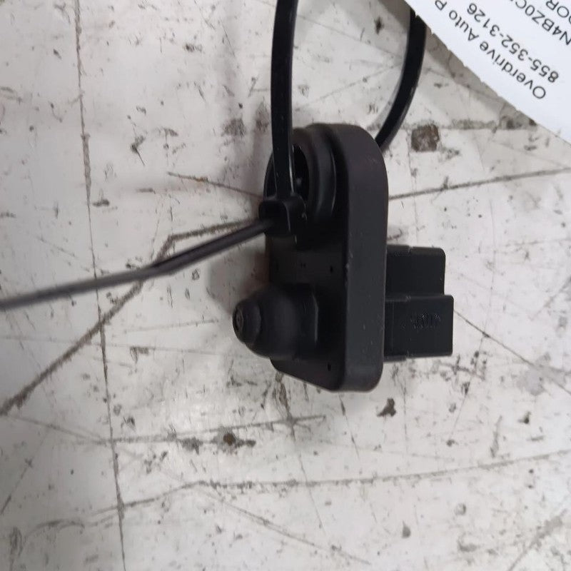 Nissan LEAF Door Ajar Switch Door Open Dome Light Switch  2013 2014 20