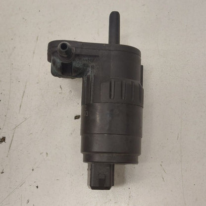 2018 Fiat 500 X Model Windshield Washer Wash Fluid Reservoir Motor Pum