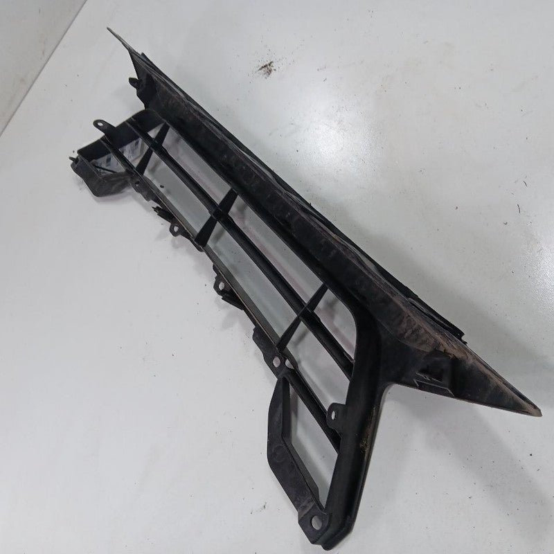 622546LB0A Nissan Sentra Grille Grill Lower Center Fits 20-23