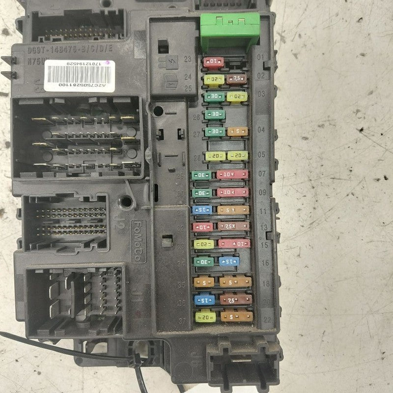 Ford Edge Cabin Fuse Box Interior Inner Under Dash  2018 2017 2016 201