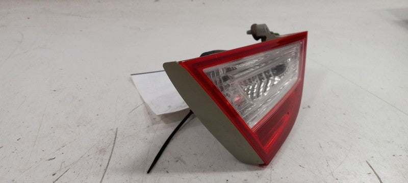 Driver Left Tail Light Brake Lamp  VIN B 8th Digit Lid Mounted Fits 11