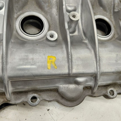 Cadillac CT6 Passenger Rear Engine Cylinder Head Valve Cover  2018 201