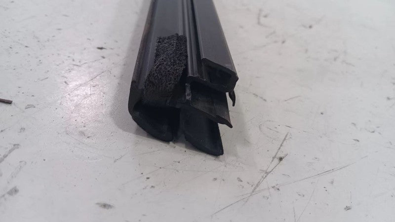 Chrysler 200 Passenger Right Front Weather Strip Interior  2015 2016 2