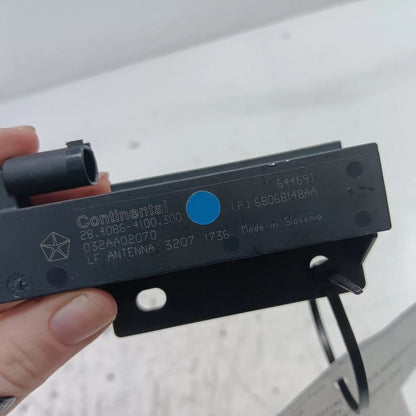 Jeep Renegade Passive Entry Antenna - 68068148AA Fits 2015 2016 2017 2